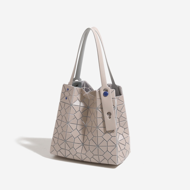 Modna geometryczna torba typu  – Women Bags 2026 Trends recenzja i cena